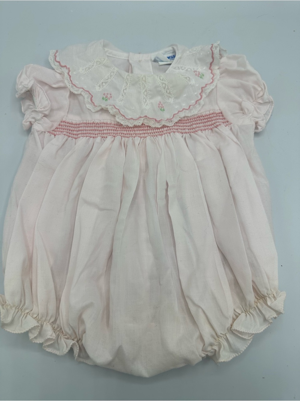 Vtg Rosey Kids Baby Romper Pink Smocking Embroidery Collar Size 0-3 months Read